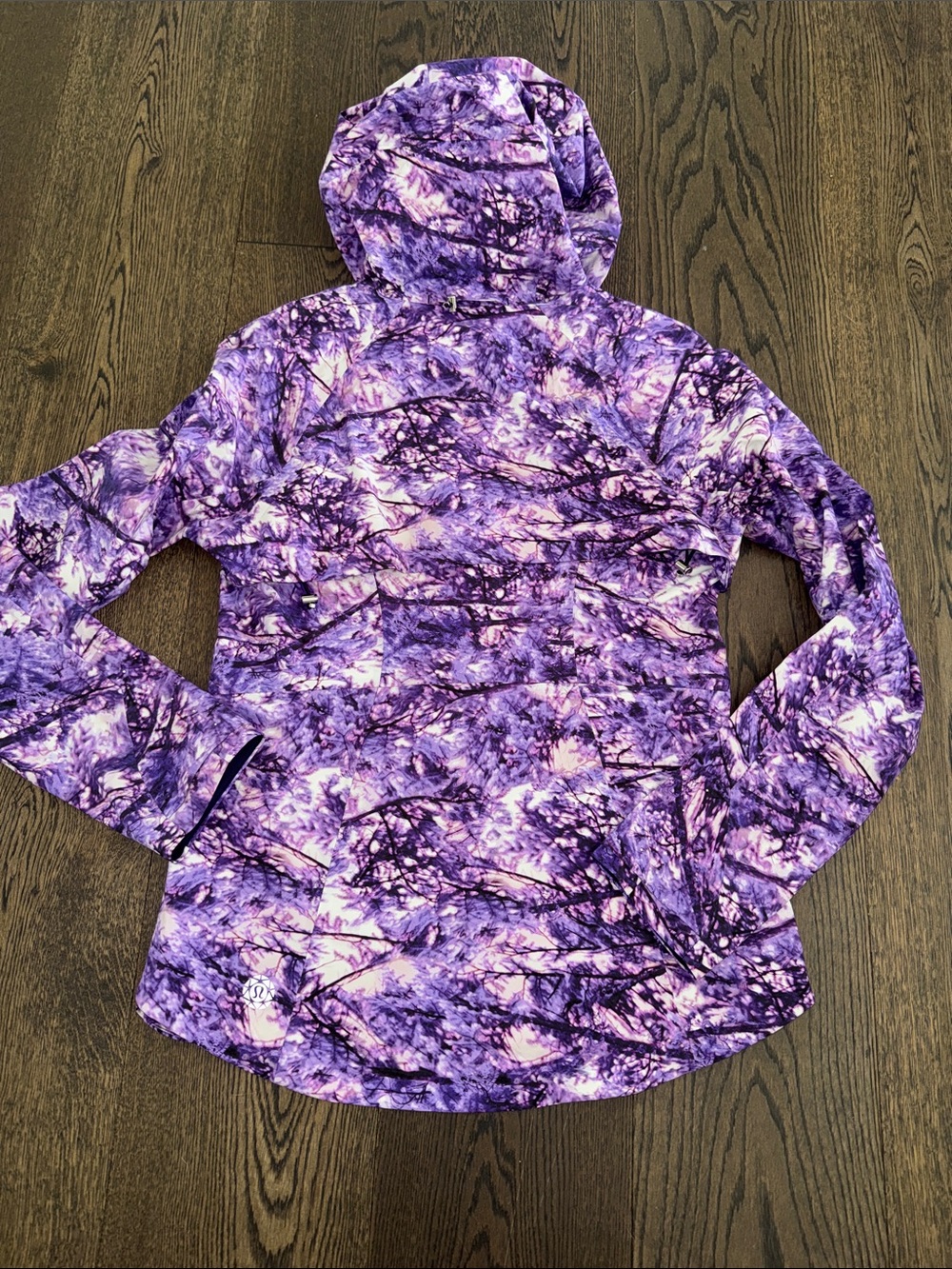 Lululemon | Rain is calling jacket | Seawheeze Exclusive NWT | size 6 - Picture 6 of 9